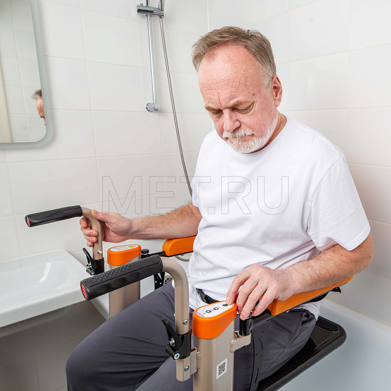 МЕТ LL-220 Электрическое кресло-подъемник с санитарным устройством MET